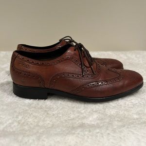Clark’s Wingtip Leather Oxfords